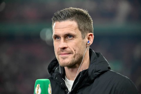 Sports Director Sebastian Kehl Borussia Dortmund BVB interview, microphone, mike, logo, SKY, DFB
