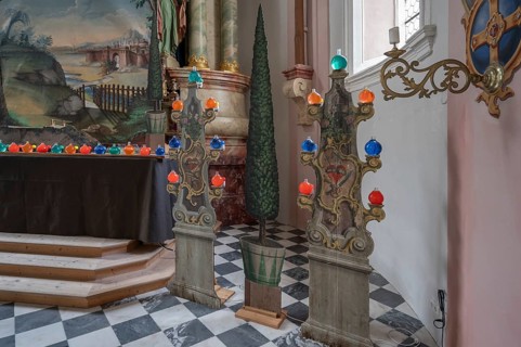 Culisse on the high altar during Lent, Church of St Peter and Pau, Telfs, Bezrk, Innsbruck, Austria