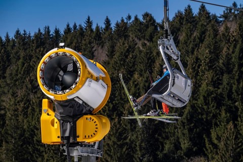Winter sports area in the Sauerland, Winterberg ski lift carousel, artificial snow pistes,