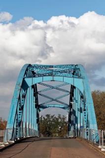 Bassin Bridge, arched truss bridge over the former Ruhrort railway harbour, built in 1907,