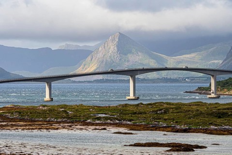 Gimsoystraumen bro, Gimsoy bridge, Lofoten islands, Norway