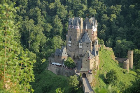 Eltz Castle built 12th century, Wierschem, Moseleifel, Eifel, Rhineland-Palatinate, Germany