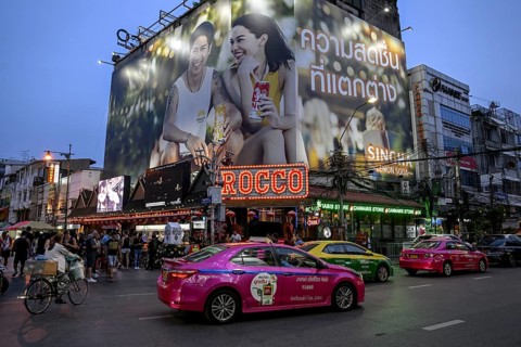 Street scene on Khaosan Road, blue hour, Bang Lamphu, Bangkok, Thailand