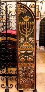 Bima, Remuh Synagogue, 1553, one of two synagogues still in use today, Kazimierz Jewish Quarter,