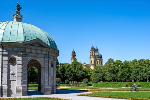 Diana Temple in the Hofgarten and Theatine Church, Old Town, Munich, Upper Bavaria, Bavaria,