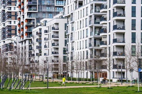 Modern residential neighbourhood along Toulouser Allee, high-rise buildings with flats and offices,