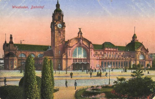 Historical postcard, picture postcard, railway station of Wiesbaden, Hesse, Germany, digitally