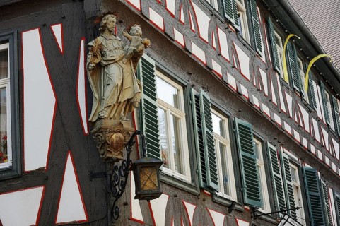 Figure of St Joseph at Fleck House, Bensheim, Hessische Bergstrasse, Hesse, Germany