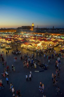 Place Djemma el-Fna, Gauklerplatz, UNESCO World Heritage Site, sunset, Marrakech, Morocco