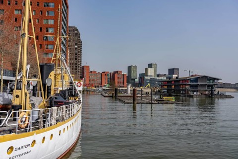 Almost a third of the Rijnhaven, 28-hectare harbor basin, has now been filled in to create space