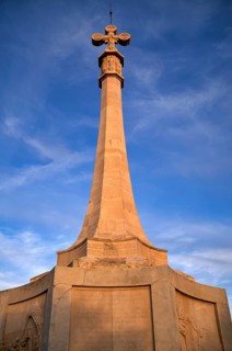 Cross, Cruz del Descubrimiento, Santa Ponça, Calvià, evening mood, Majorca, Balearic Islands,