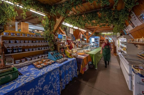 Eckental, organic shop in the former Frohnhofer Kornmühle, Eckental, Middle Franconia, Bavaria,