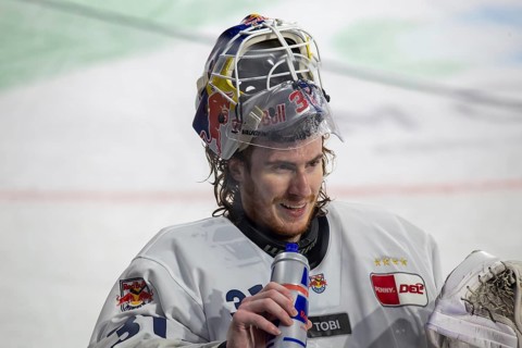 DEL, German Ice Hockey League 2024/25 season, playoff quarter-finals, game 3: Adler Mannheim v Red