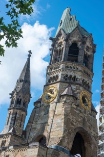 Protestant Kaiser Wilhelm Memorial Church, memorial church, monument with destroyed tower roof,