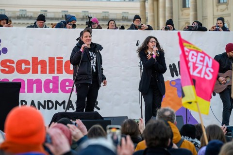 Bela B from Die Ärzte and Mina Richmann play at Hand in Hand gegen Rechtsextremismus,