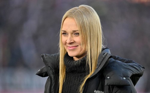 SKY reporter Britta Hofmann Portrait smiles MHPArena, MHP Arena Stuttgart, Baden-Württemberg,