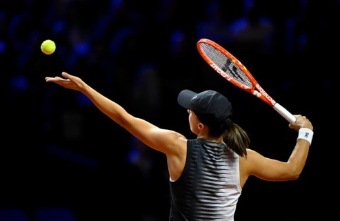 Action Serve Iga Swiatek (POL) Women's Porsche Tennis Grand Prix Porsche Arena, Stuttgart,