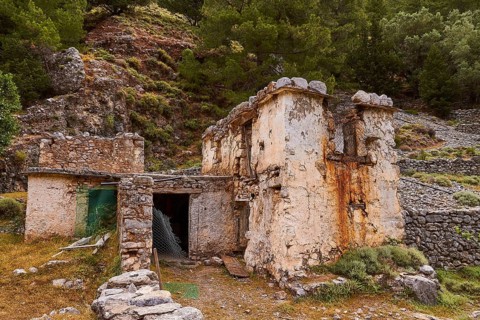 Buildings, stone walls, ruins, Samaria settlement, rest area, Samaria Gorge, Samaria, gorge,