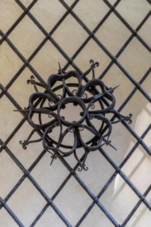 Metal rose at the Tor tor to the castle park in Thürmsdorf, Struppen, Saxon Switzerland, Saxony,