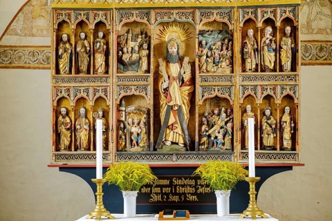 Altar and altarpiece with central depiction of St Andrew, Keldby Kirke, Keldby Church, Mön Island,