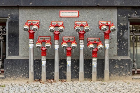 Feed-in for fire-fighting water. Fire water supply for the fire department. Fire protection at the