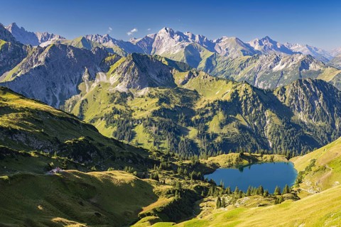 Mountain panorama from Zeigersattel to Seealpsee, Allgäu Alps, Allgäu, Bavaria, Germany