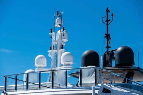Radar system on a yacht in the harbour of Tarragona, Spain