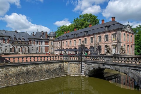 Château de Bel?il, Baroque moated castle in Beloeil and residence of the princes of Ligne, province
