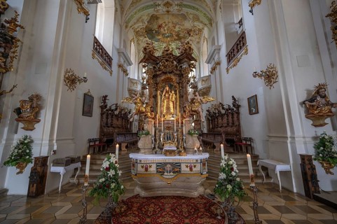 Altar of the Virgin Mary, altar of grace of the pilgrimage basilica Maria Brünnlein in rococo style