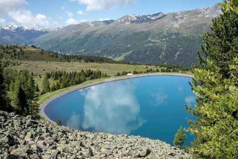 Nauders, Bergkastel, path to the Stieralm, reservoir, Tyrol, Austria