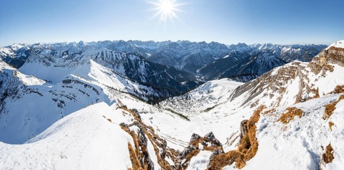 View of snow-covered mountain peaks, mountain panorama, summit of Schafreuter in winter, Karwendel,