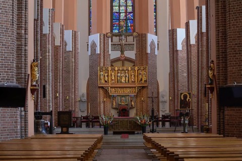 Main altar, St James' Cathedral, Szczecin, West Pomeranian Voivodeship, Poland
