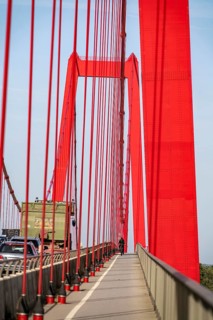 Traffic on the Rhine bridge Emmerich, federal road B220, longest suspension bridge in Germany,
