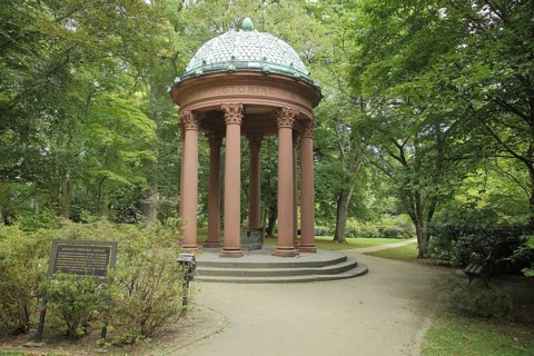 Empress Auguste Victoria fountain, temple, Monopteros, spa garden, Bad Homburg, Hesse, Germany