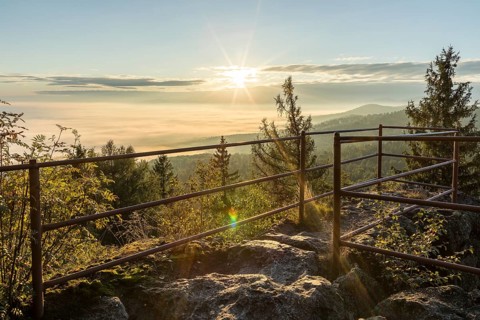 Bohemian viewpoint at the Töpfer in the morning light, autumn, Zittau Mountains, Oybin, Saxony,