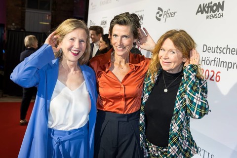 Petra Zieser, Julia Bremermann and Marion Kracht in front of the German Audio Film Awards ceremony