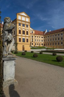 Castle Jaromerice nad Rokytnou is located in Jaromerice nad Rokytnou in Okres Trebic, Czech