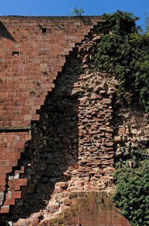 Heidelberg castle ruins, destroyed in 1689, construction of the fortress wall, castle courtyard,