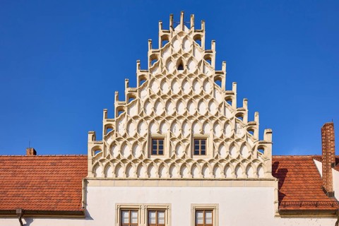 Mühlberg town museum 1547, gable against blue sky, Klosterstraße, Mühlberg Elbe, Elbe-Elster