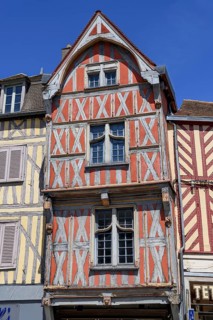Half-timbered facades on the Place Charles Surugue, Auxerre, Département Yonne, Region