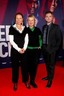 Anne Zohra Berrached, Cordula Stratmann and guest at the premiere of the first season of the ARD