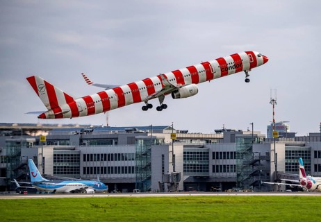 Condor, Boeing 720, D-ABOM, on take-off at Düsseldorf International Airport