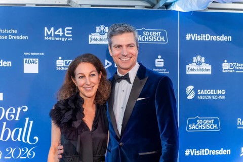 Watch the movie! for a ball night that combined glamour, attitude and culture: The Semper Opera
