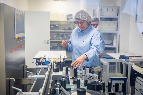 Radiopharmacy: Minister of Economic Affairs Dirk Panter visits innovation drivers in Dresden. ROTOP