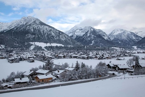 Winter, snowy landscape, view of Oberstdorf, mountains of the Allgäu Alps in the background,