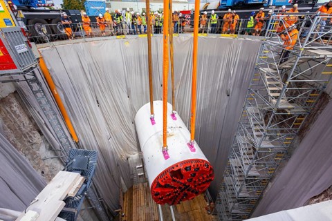 Weighing 130 tonnes, seven metres long and four metres in diameter - the huge boring head for the