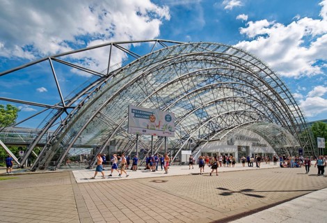 New Leipzig Trade Fair Centre, Leipzig Trade Fair, with glass entrance hall, trade fair complex,
