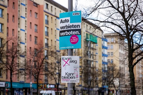 Poster of the CDU party. Slogan: Car ban forbidden. The Berlin car-free initiative is seeking a