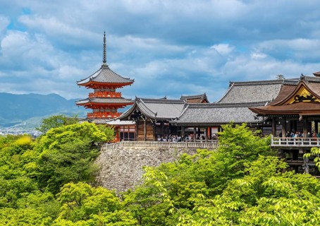 Kiyomizu-dera temple, Kyoto, Japan
