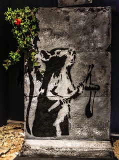 Banksy - Rat with slingshot, exhibition The World of Banksy